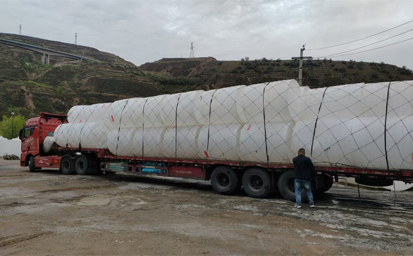 峪泉镇PE吨桶交付中