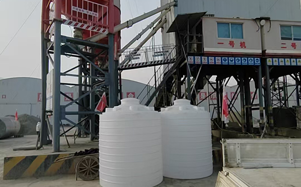 峪泉镇立式运输桶交付案例｜全新PE材质 · 多行业适配 · 批量稳定供应