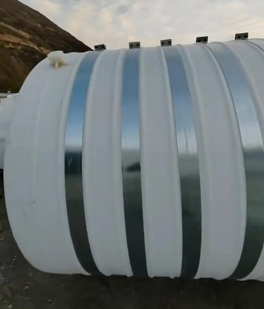 圆形峪泉镇塑料桶批量交付案例：结构稳定，适配多行业液体储运需求
